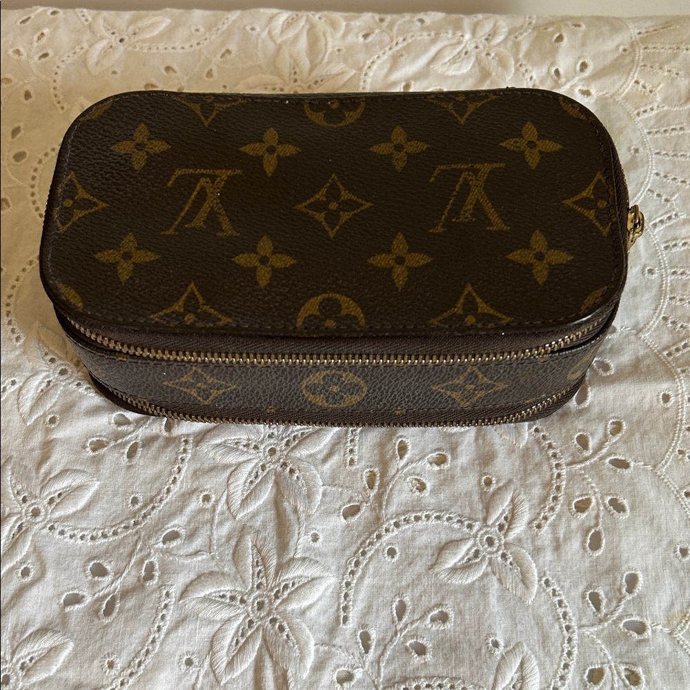 Louis Vuitton Brown Monogram Canvas Double Zip Pouch - Picture 2 of 13